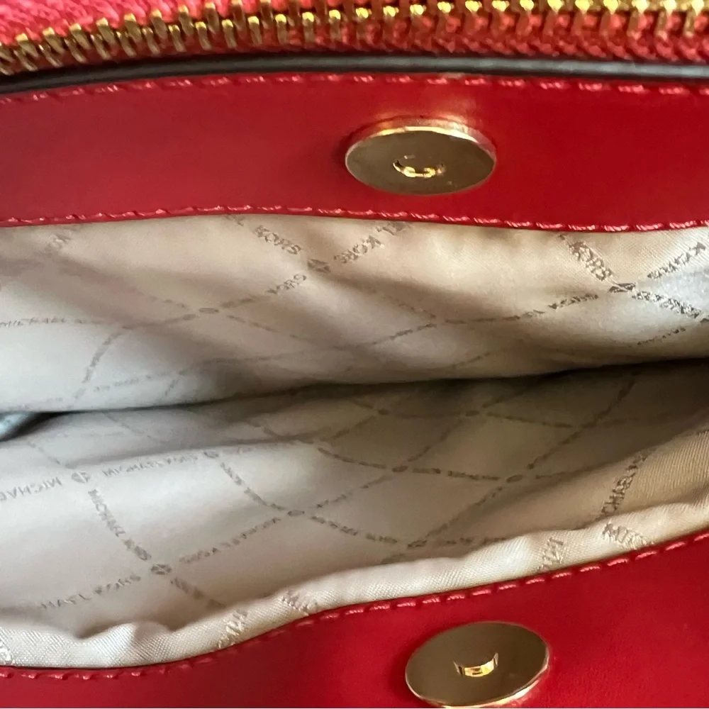 Michael Kors Sheila Tri Compartment Medium Satchel (No Long Strap)